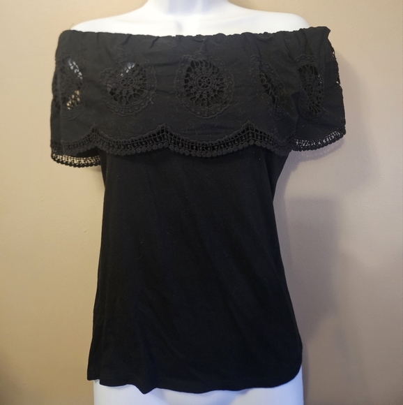 LOFT Women's Size M Black Off Shoulder Embroided Crochet Cotton Top - Picture 1 of 5